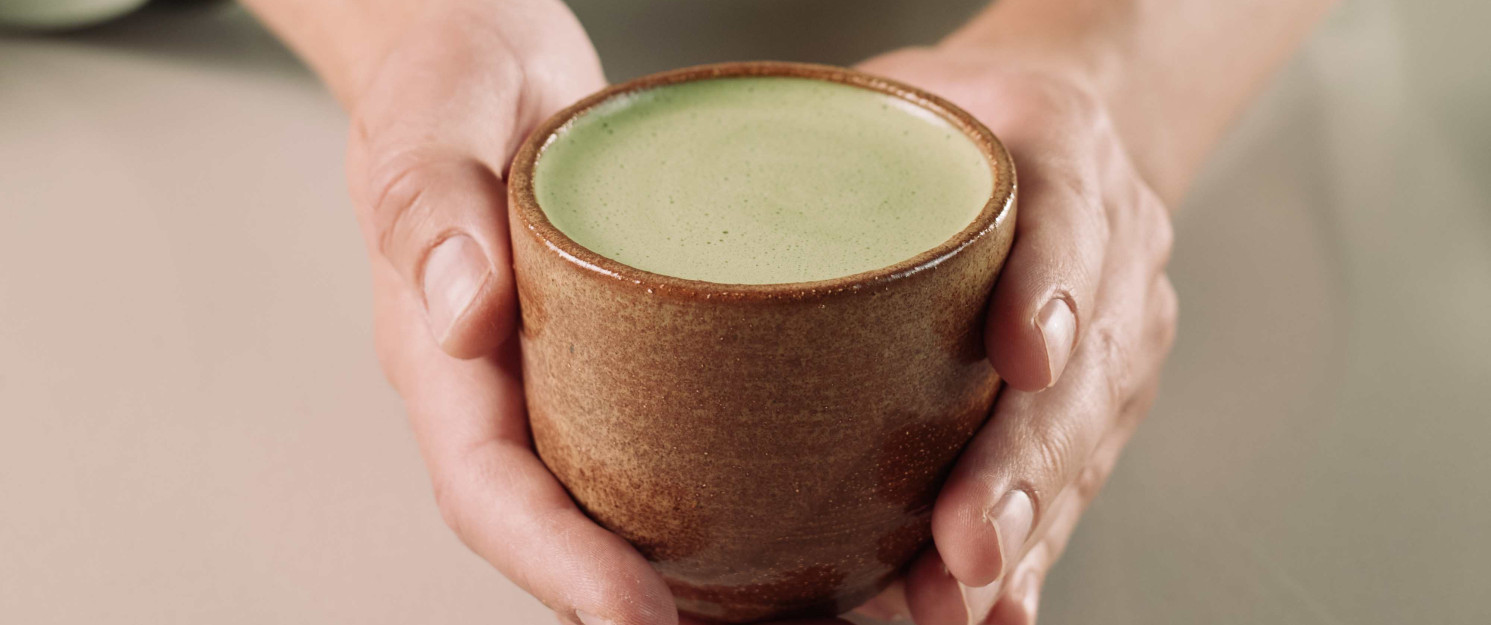 Що таке матча: що це за чай, як його п’ють і чим він відрізняється від звичайного зеленого чаю